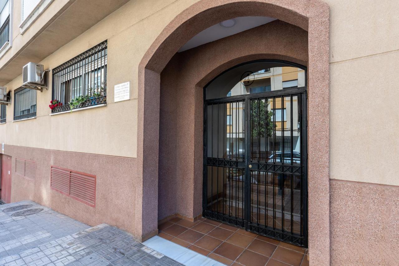 Holidays2Malaga Capuchinos French Balconies, Private Parking, Wifi & Air Con Exteriér fotografie